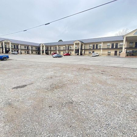 Hiway Inn Express - Kiowa Luaran gambar